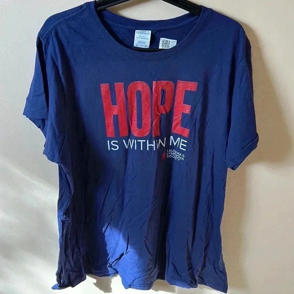 NWT  tshirt
